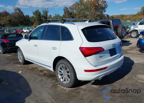 2015 Audi Q5 2.0T Premium z USA, uszkodzony, nr VIN WA1CFAFP2FA132504